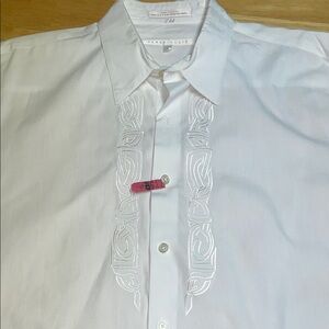 Perry Ellis White Dress Shirt with Embroidery. Classy dress shirt-special eventt